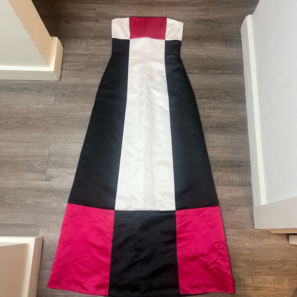 Jessica McClintock for Gunne Sax strapless satin dress